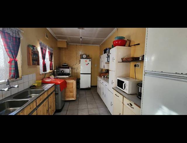 3 BEDROOM HOUSE FOR SALE IN HOMELAKE